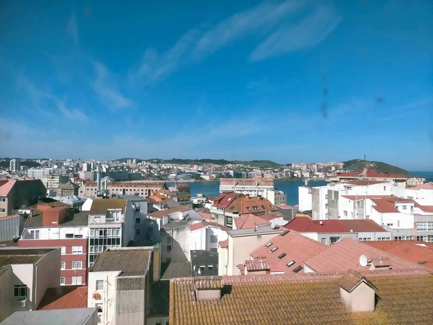 Vista exterior de Piso de alquiler en A Coruña Capital  con Calefacción, Amueblado y Horno