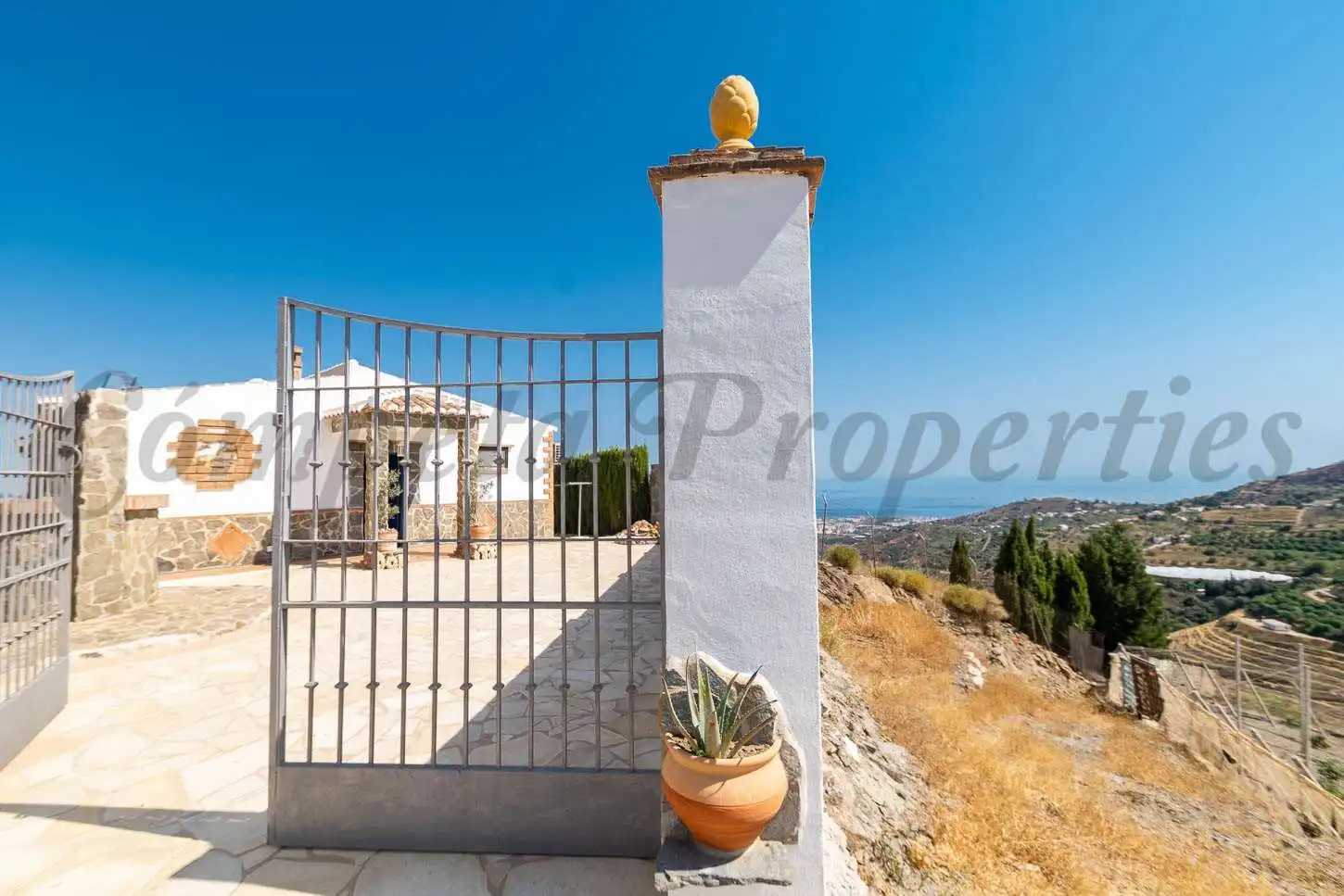 Casa con piscina in vendita a Torrox Pueblo, imagen 3