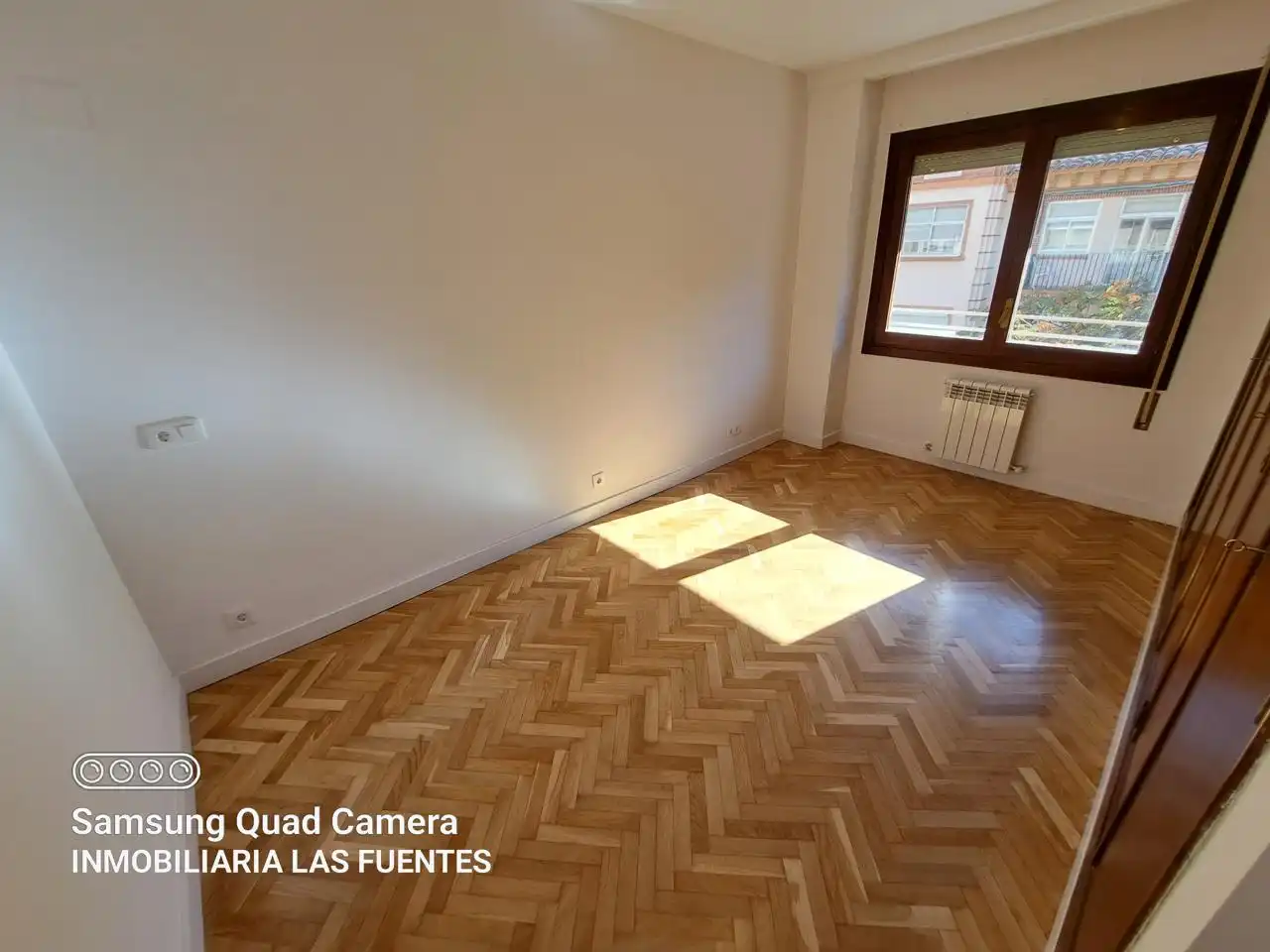 Sala de estar de Piso de alquiler en Zaragoza con Aire acondicionado, Calefacción y Terraza
