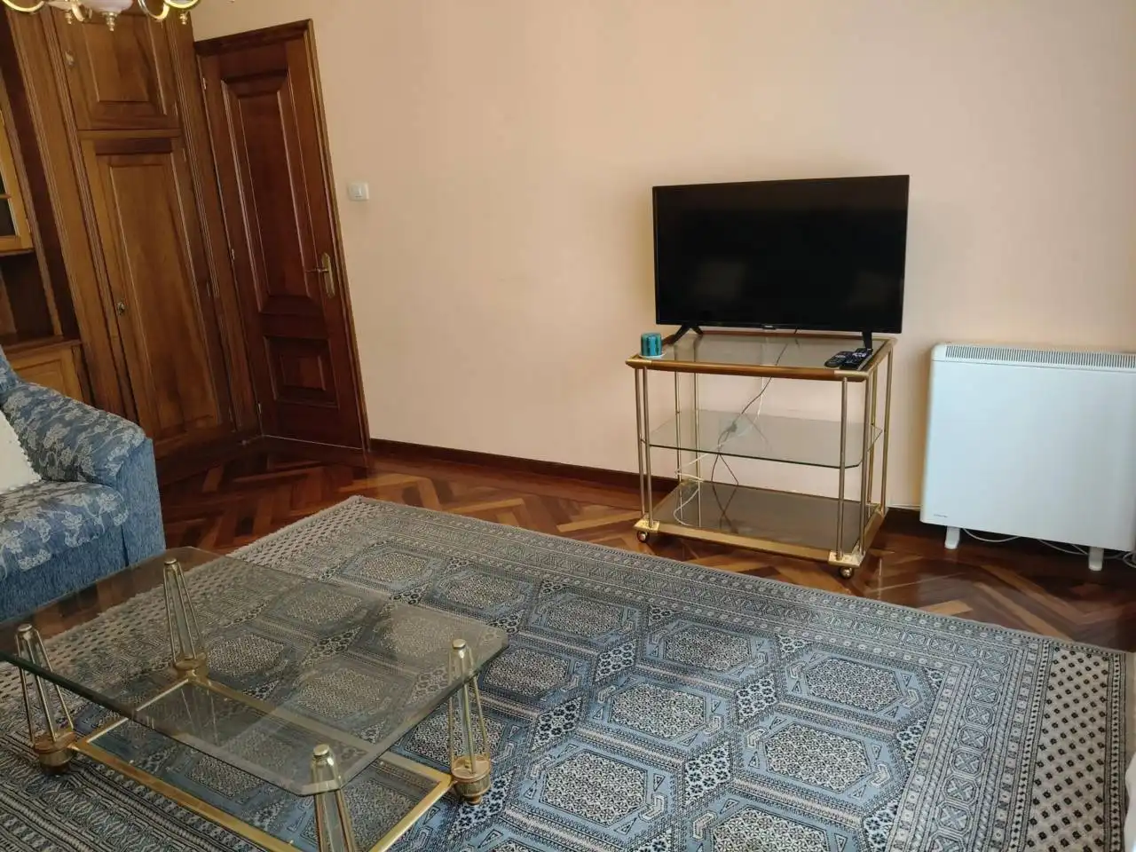 Sala de estar de Piso en venta en Cariño con Calefacción, Trastero y Amueblado