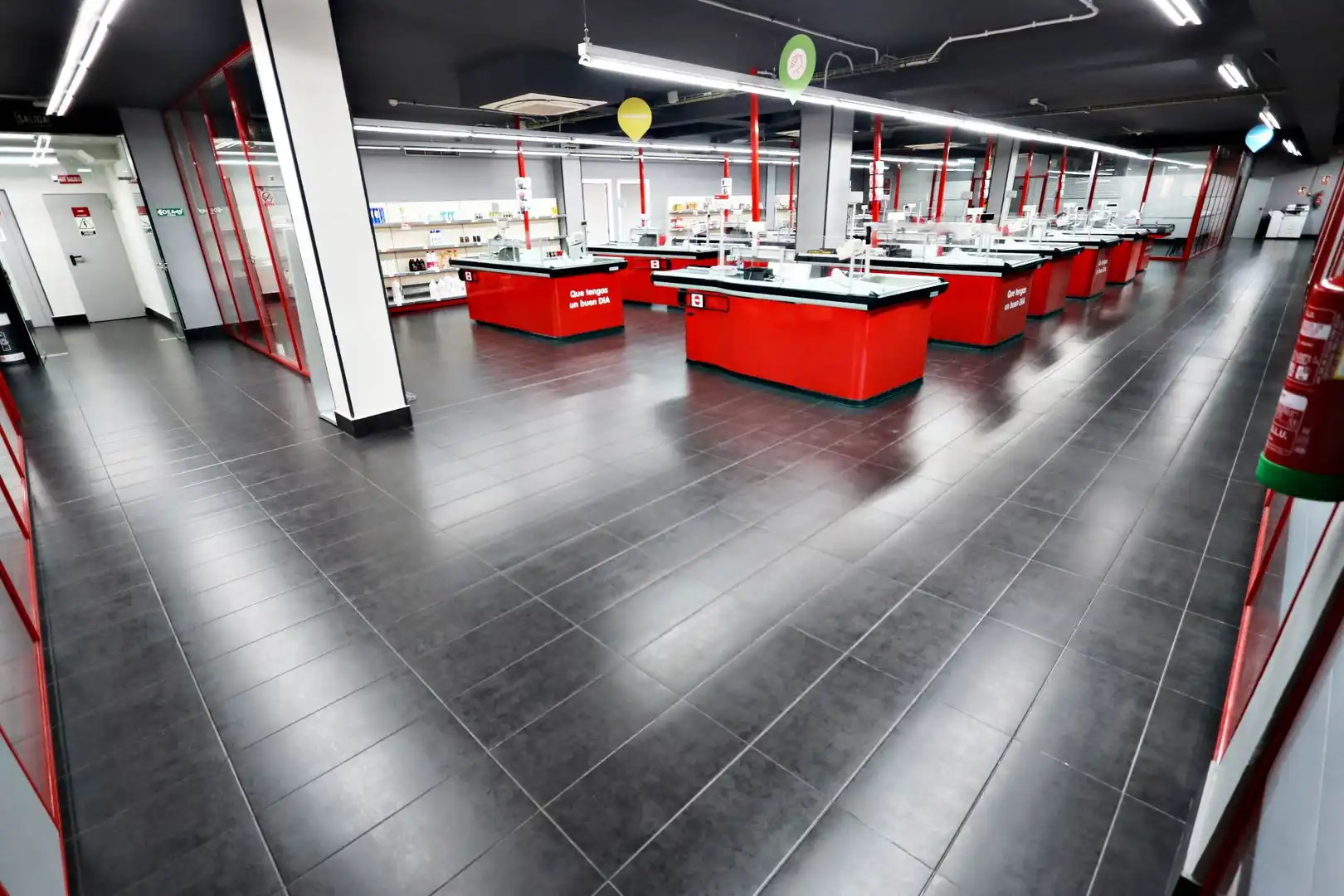 Local comercial de lloguer a Calle Ramon y Cajal, imagen 6