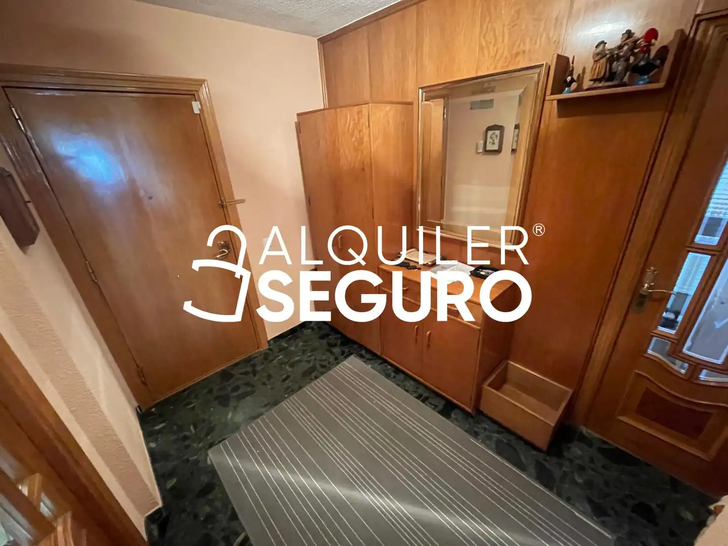 Habitación de Piso de alquiler en Madrid con Calefacción, Terraza y Amueblado