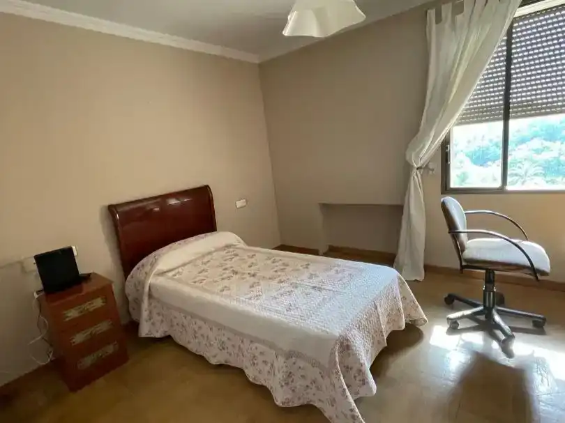 Bedroom of Flat for rent in Triana