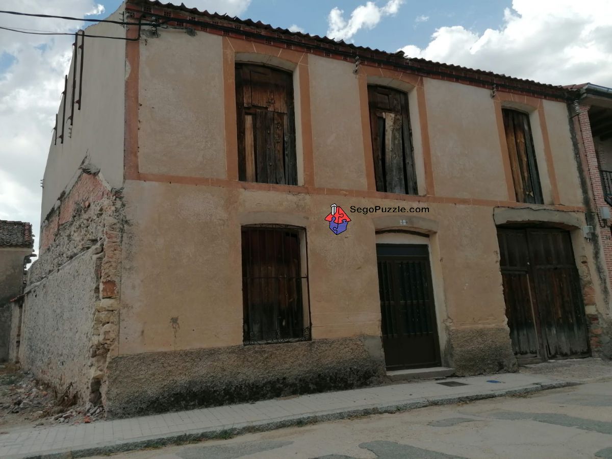 Exterior view of House or chalet for sale in Veganzones