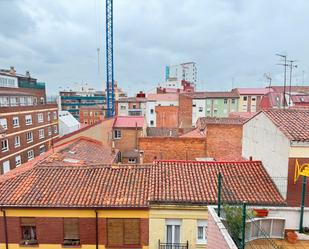 Exterior view of Flat for sale in León Capital   with Heating, Terrace and Storage room