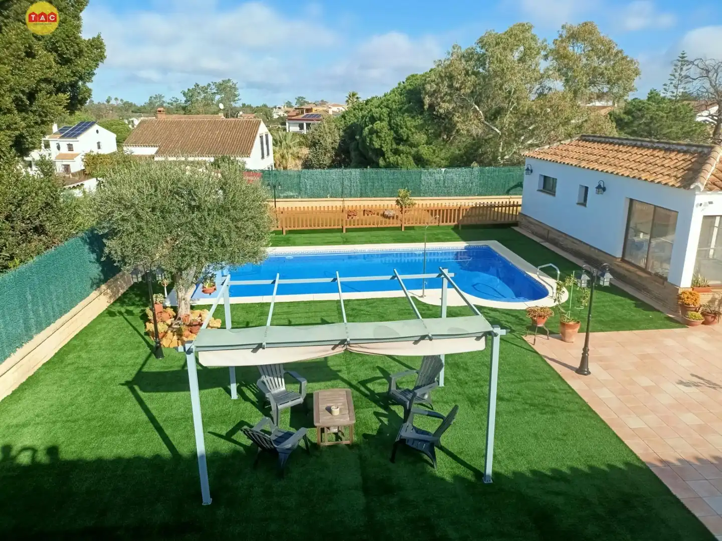 Villa mit Pool zum Verkauf in Lepe