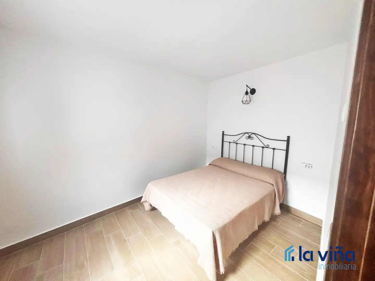 Bedroom of Houses for sale in Cuevas Bajas  with Swimming Pool and Furnished