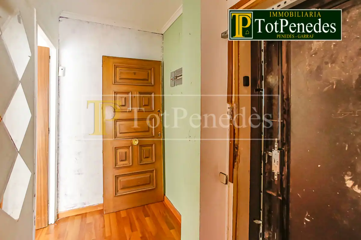 Piso en venta en Sant Pere de Ribes con Balcón
