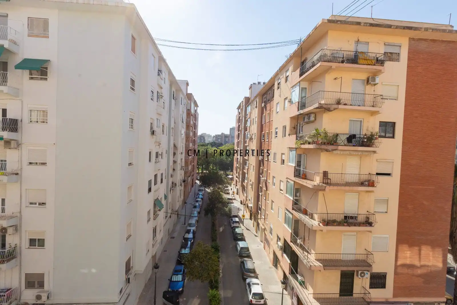 Außenansicht von Wohnung zur Miete in Valencia mit Klimaanlage, Heizung und Möbliert
