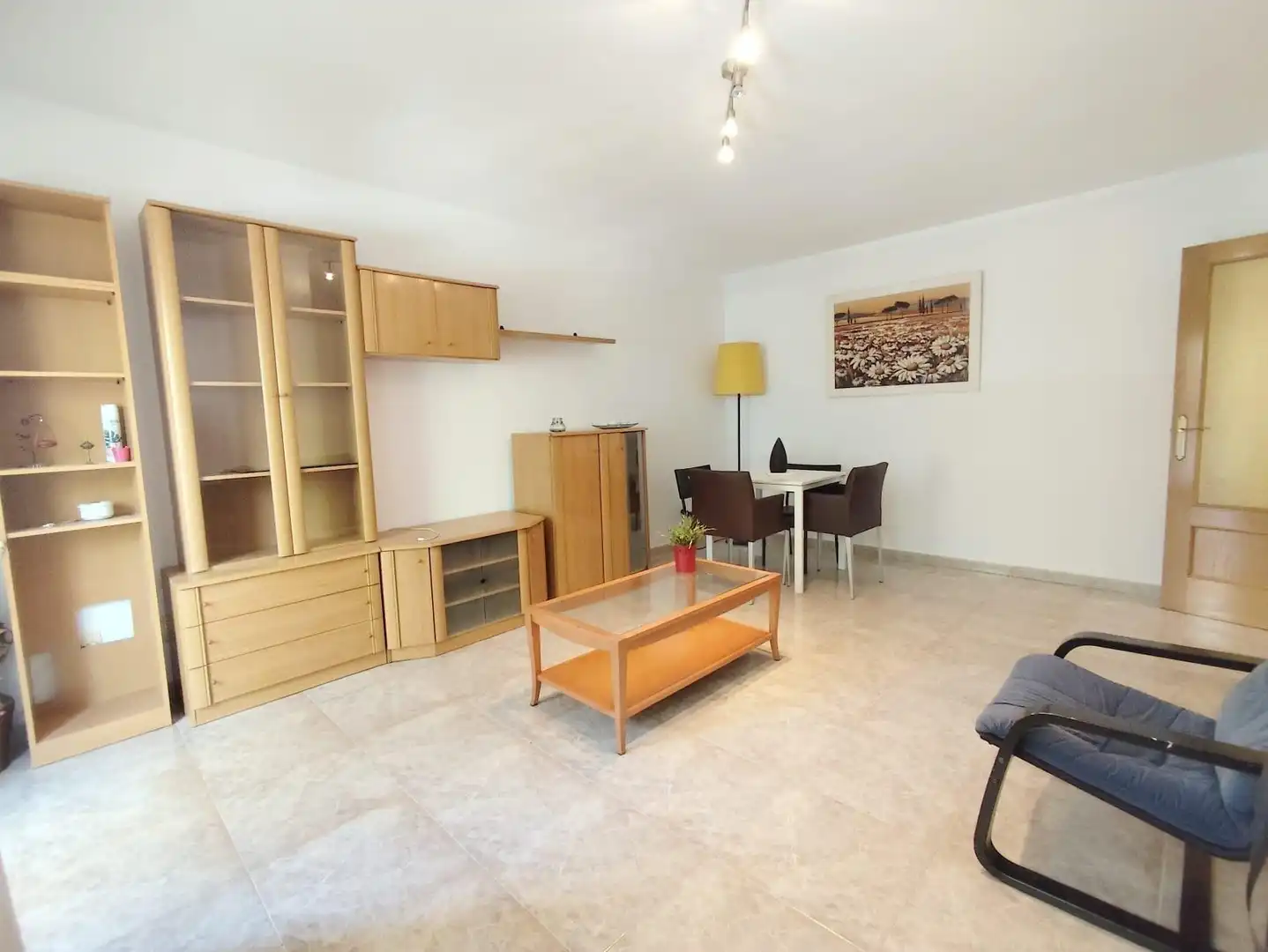 Sala d'estar de Pis de lloguer en Zaragoza amb Calefacció, Terrassa i Moblat