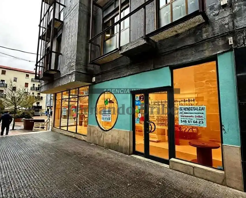 Local comercial de lloguer a Andra Mari Kalea, imagen 2