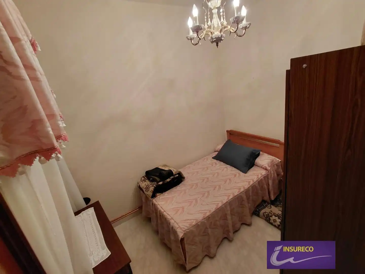 Habitación de Piso en venta en León Capital  con Calefacción, Parquet y Trastero
