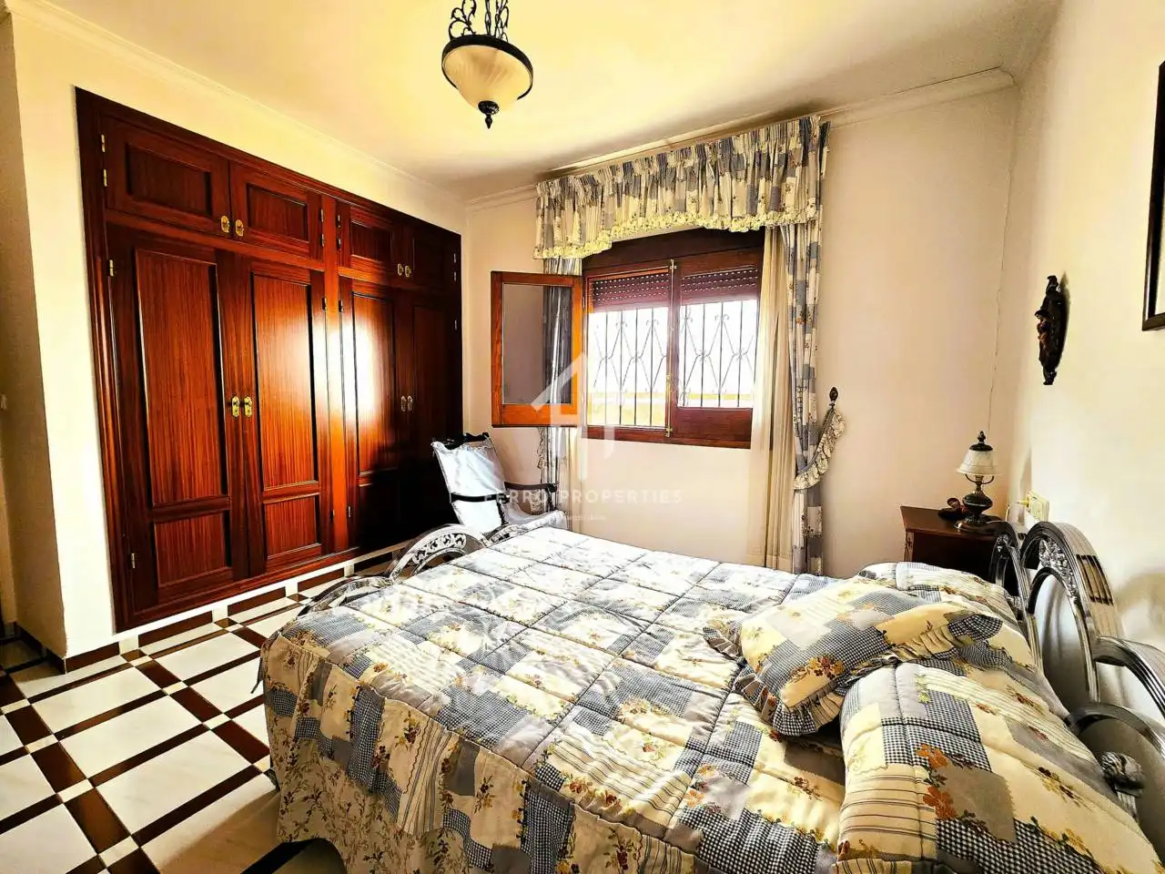 Dormitori de Casa o xalet en venda en Algarinejo amb Aire condicionat i Terrassa