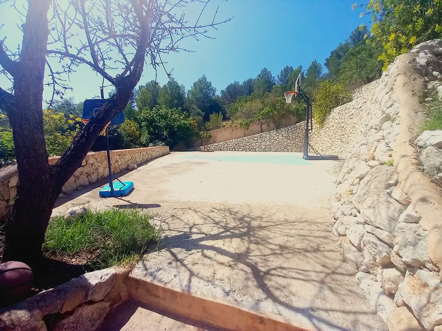 Schwimmbecken von Haus oder Chalet zum Verkauf in El Castell de Guadalest mit Klimaanlage, Privatgarten und Terrasse