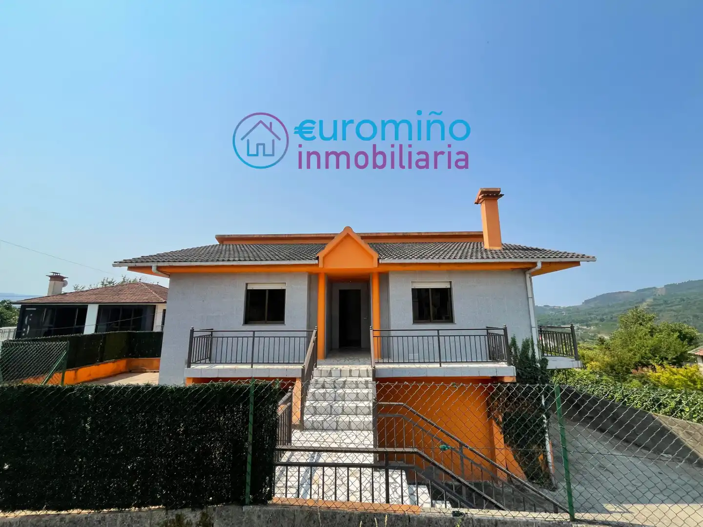 Vista exterior de Casa o chalet en venta en As Neves   con Terraza, Trastero y Amueblado