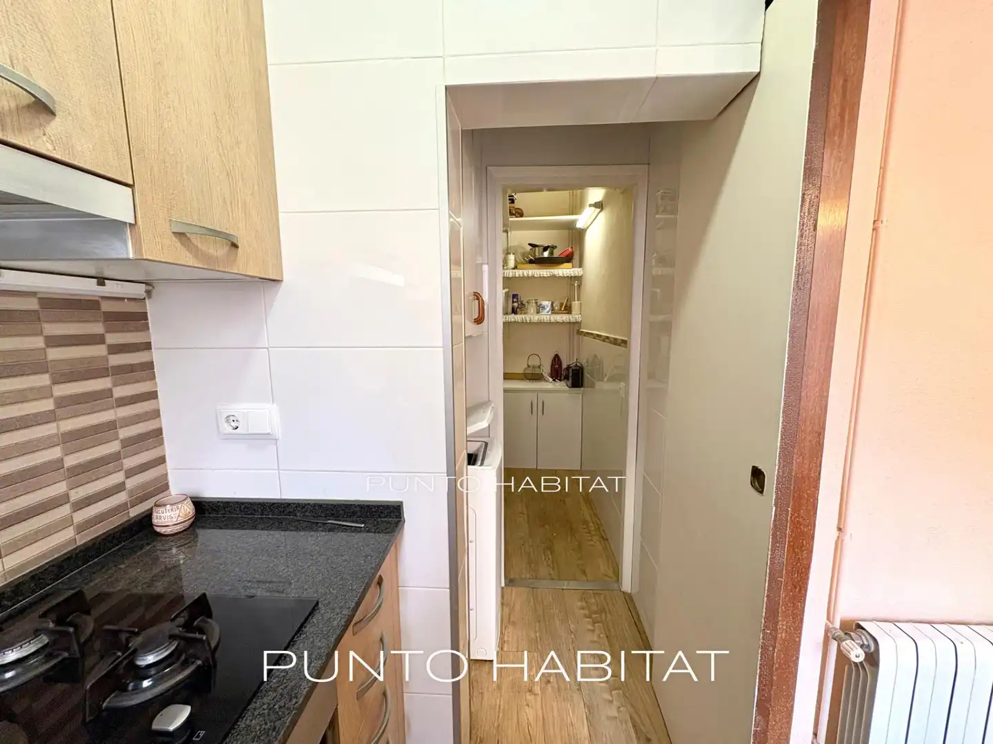 Kitchen of Flat for sale in Barcelona  with Air Conditioner, Heating and Parquet flooring