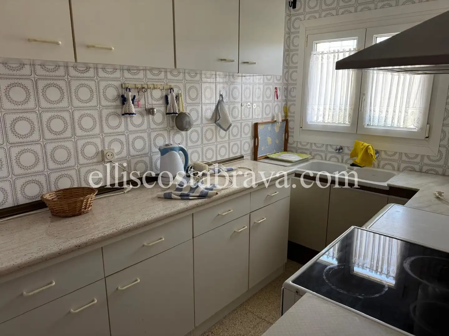 Küche von Haus oder Chalet zum Verkauf in L'Estartit mit Heizung, Privatgarten und Terrasse