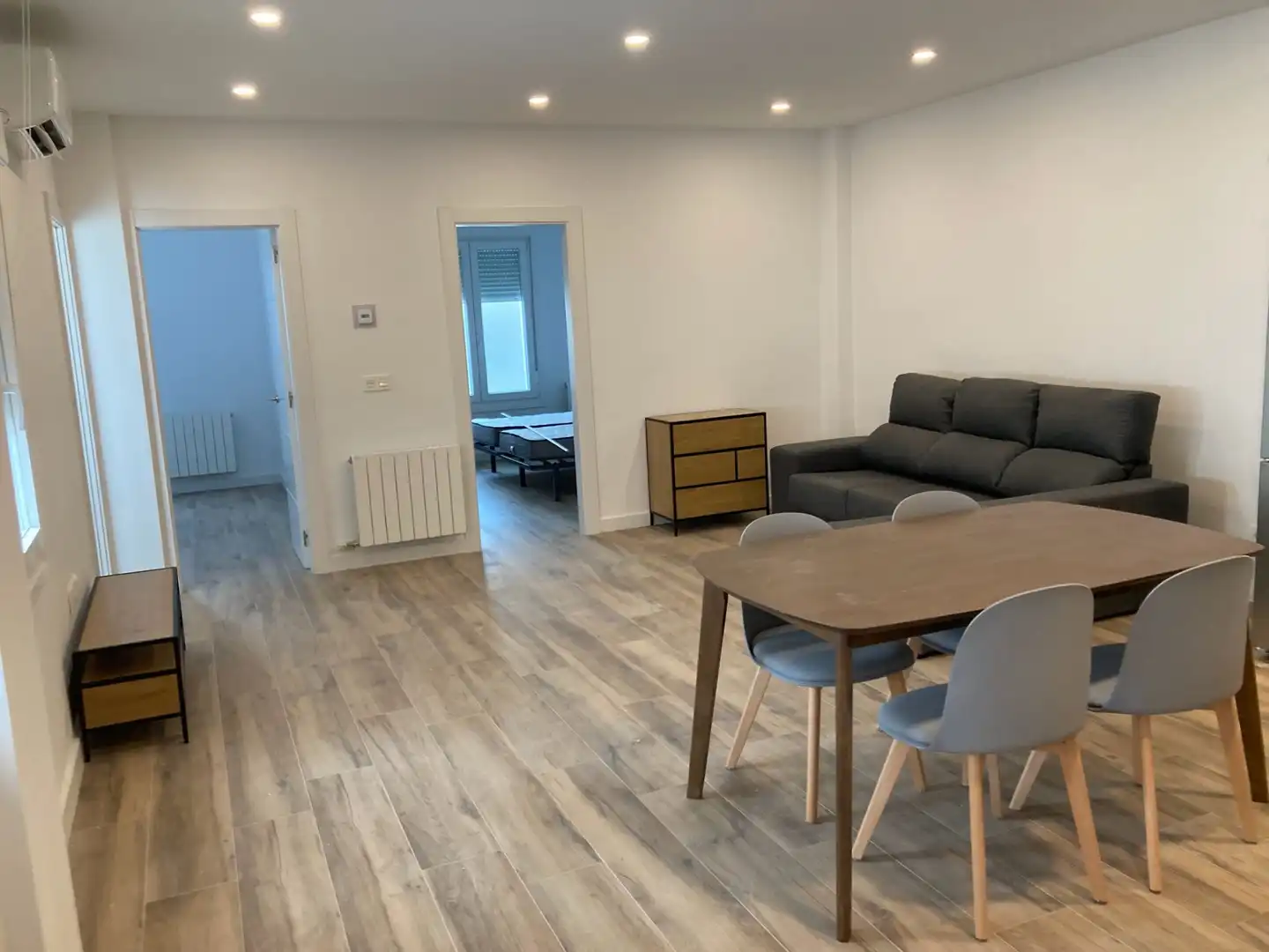 Wohnung zur Miete in Zaragoza mit Heizung, Möbliert und Ofen