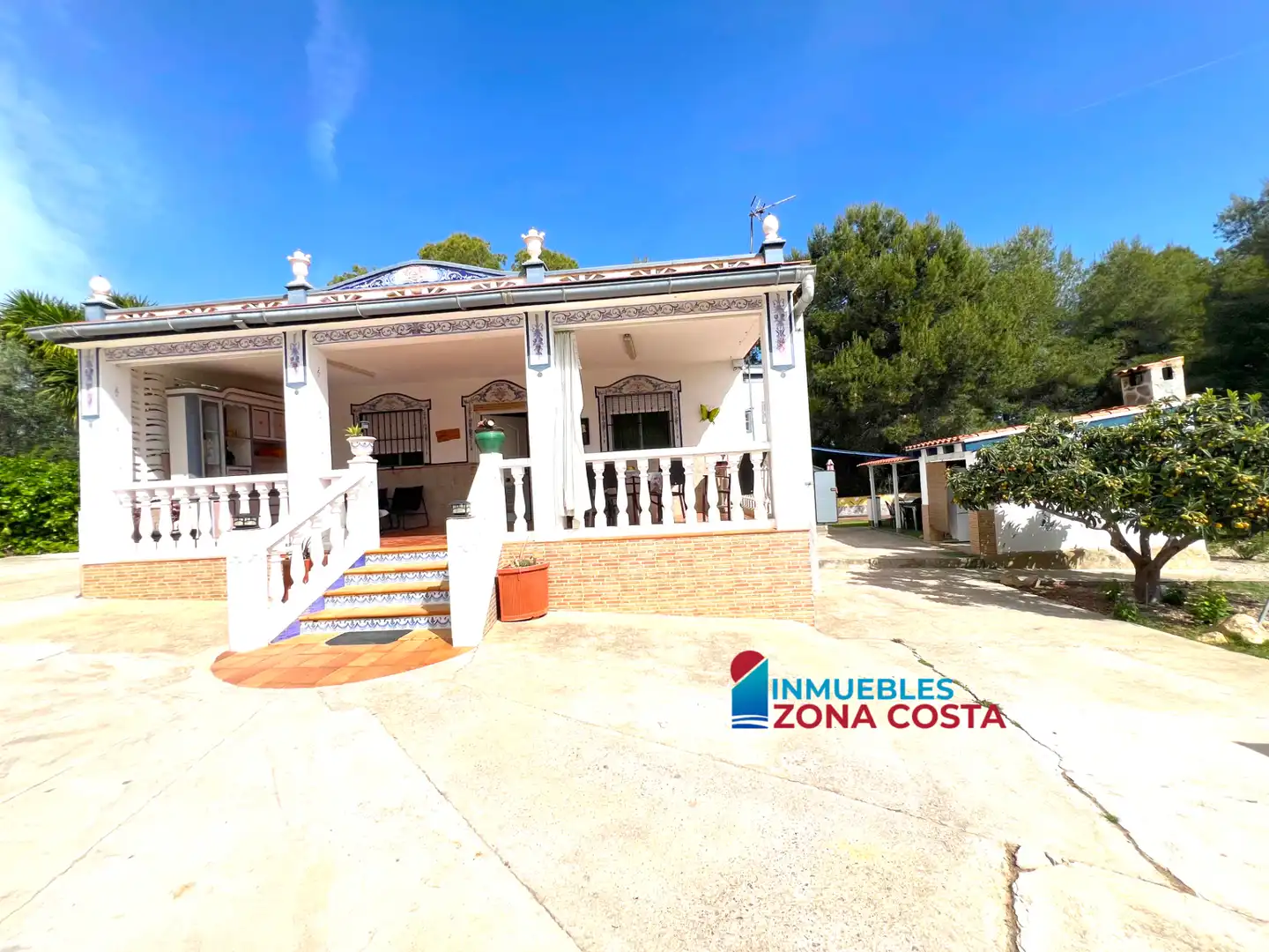 Vista exterior de Finca rústica en venta en Vilamarxant con Aire acondicionado, Jardín privado y Terraza