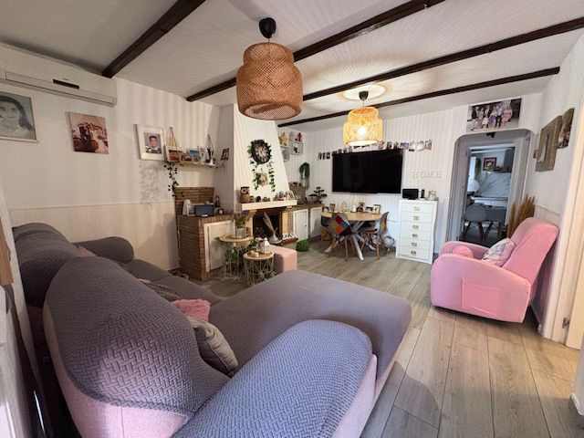 Living room of Single-family semi-detached for sale in Algeciras  with Air Conditioner, Heating and Private garden