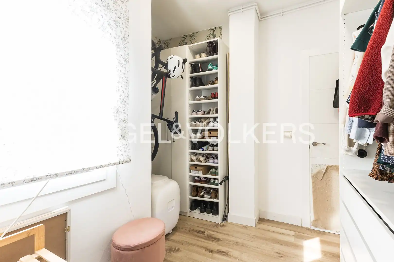 Habitación de Piso en venta en L'Hospitalet de Llobregat con Aire acondicionado, Calefacción y Balcón