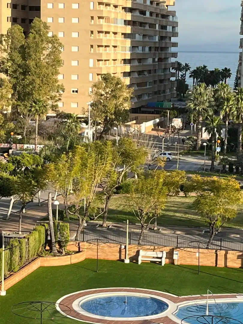 Vista exterior de Apartamento de alquiler en Oropesa del Mar / Orpesa con Aire acondicionado, Terraza y Amueblado
