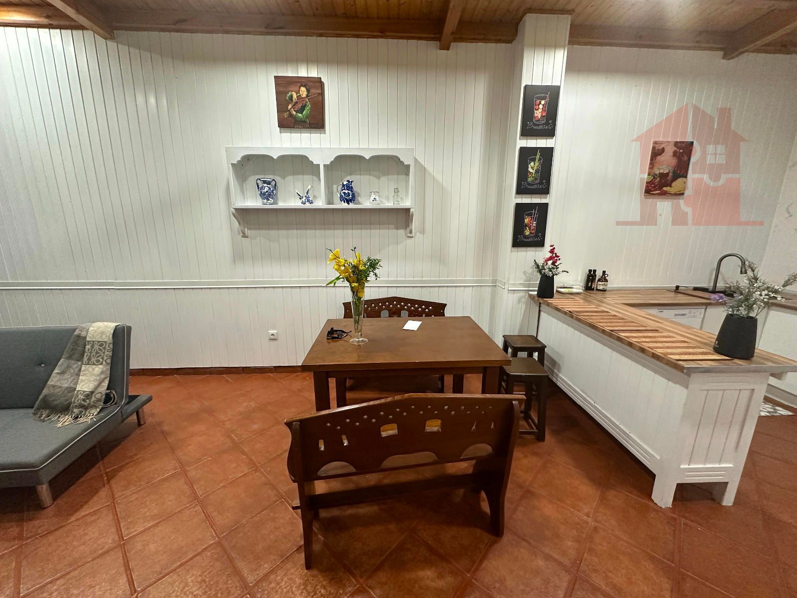 Menjador de Apartament en venda en Cangas  amb Traster i Moblat