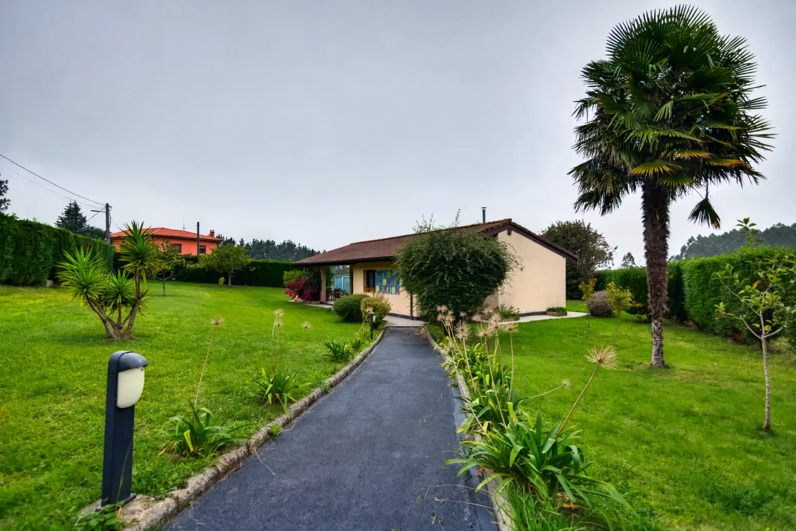 Vista exterior de Casa o chalet en venta en Cudillero, Asturias