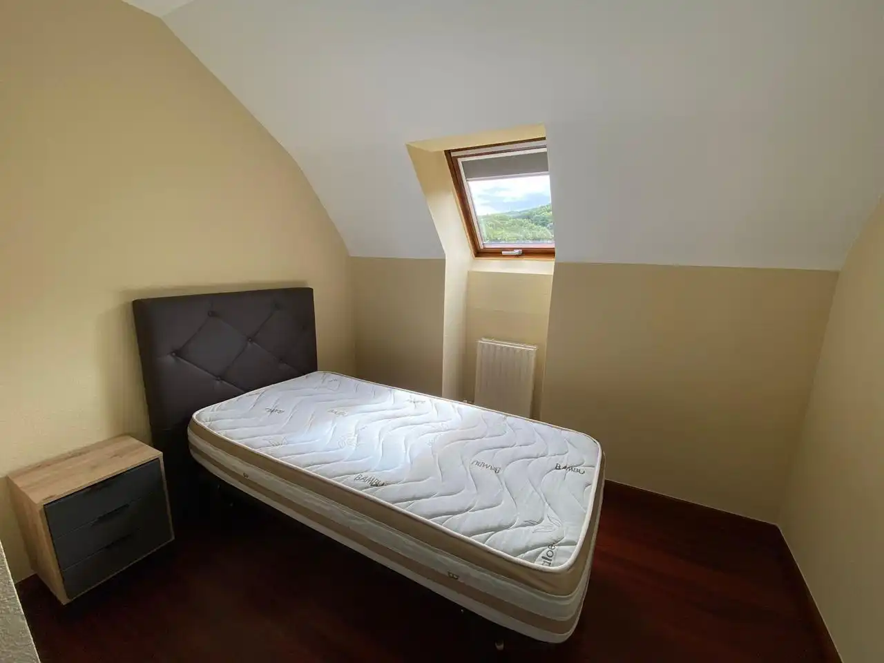 Maisonette zur Miete in Calle Jose Maria Vega, Cotolino