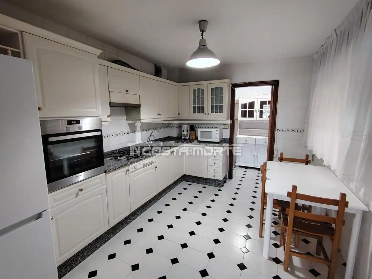 Cocina de Piso en venta en Cee con Calefacción, Trastero y Amueblado