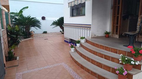 Amplio Chalet en Favara de 318m. Se distribuye en 4 dormitorios, baño, aseo, salón, cocina. Cuenta también con plaza de parking en, imatge 3