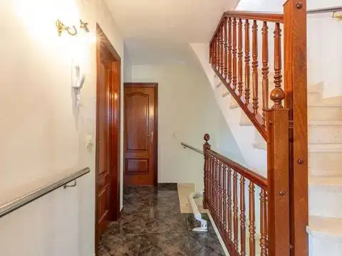 Casa aparellada amb terrassa en venda a Carrer Puigmal, imagen 35