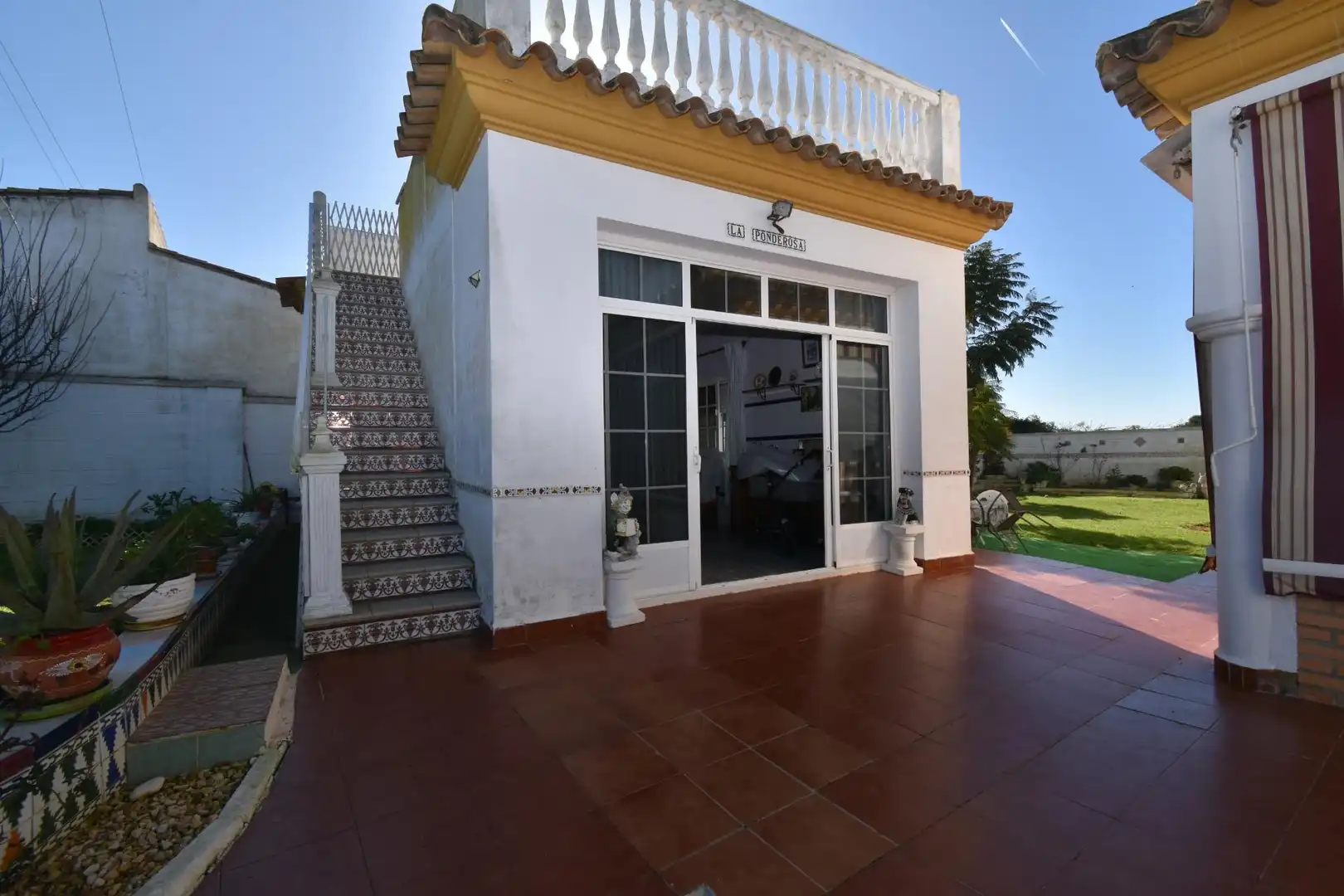 Exterior view of Houses for sale in Chiclana de la Frontera  with Air Conditioner, Heating and Private garden