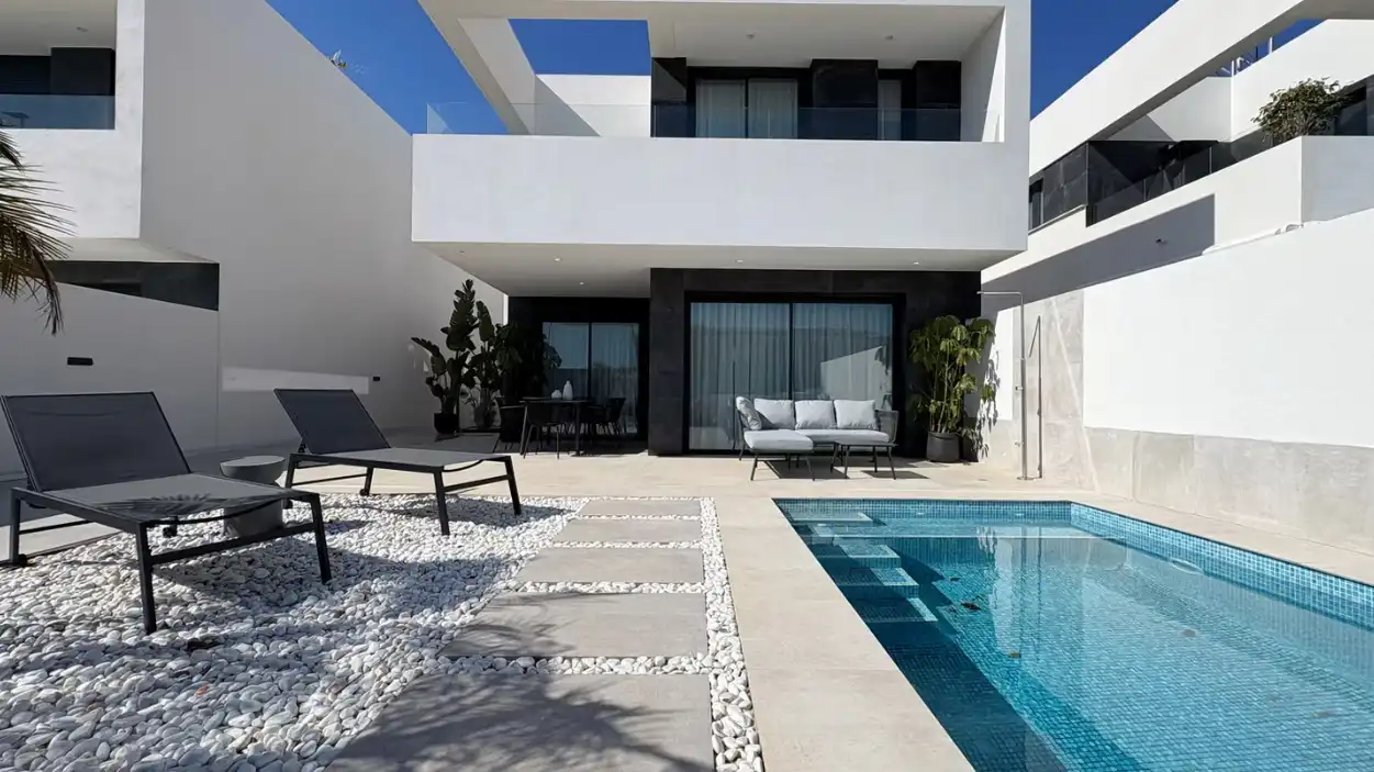 Terrasse von Einfamilien-Reihenhaus zum Verkauf in Águilas mit Privatgarten, Terrasse und Schwimmbad