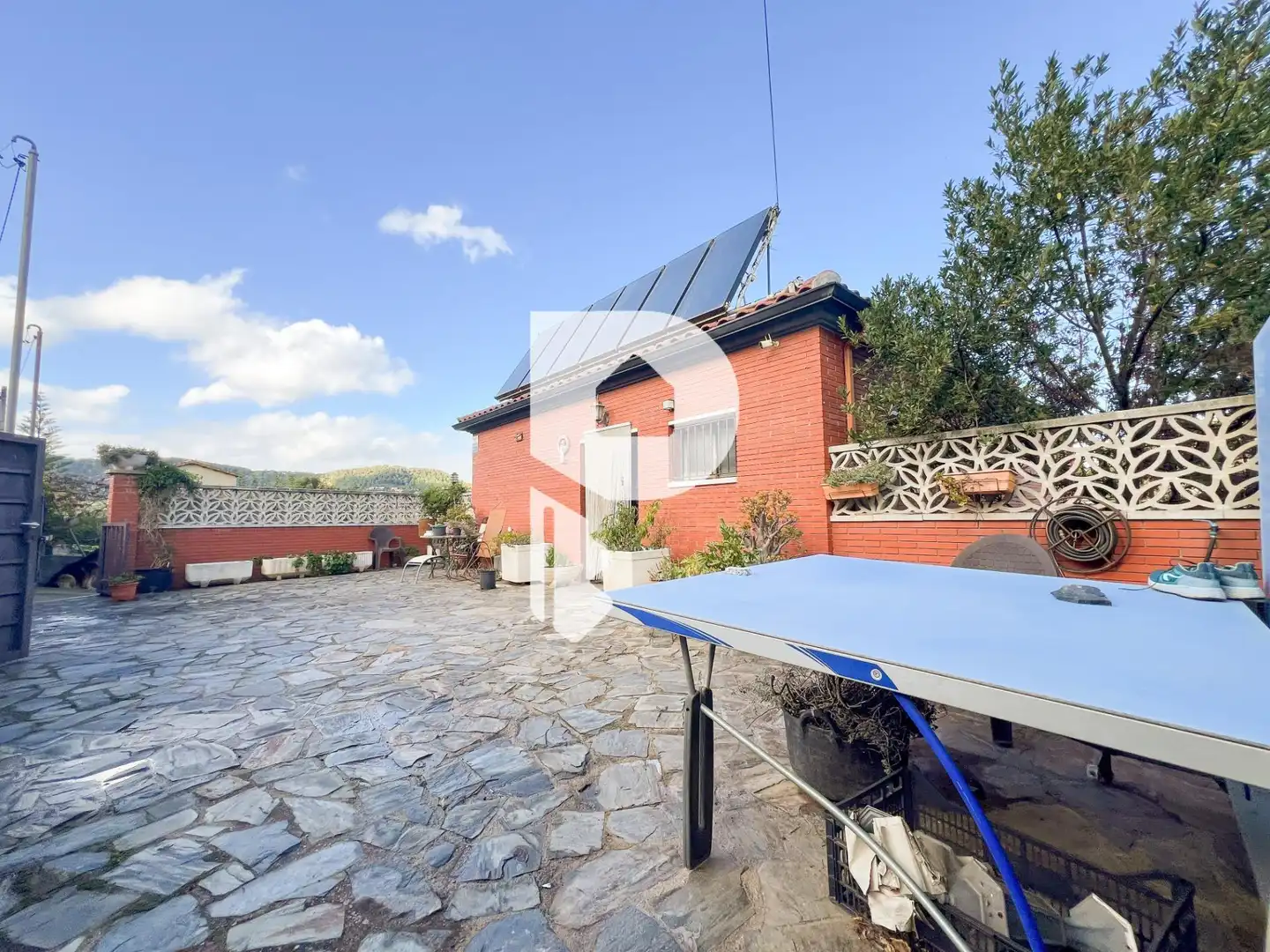 Jardí de Casa o xalet en venda en Vallirana amb Aire condicionat, Calefacció i Jardí privat