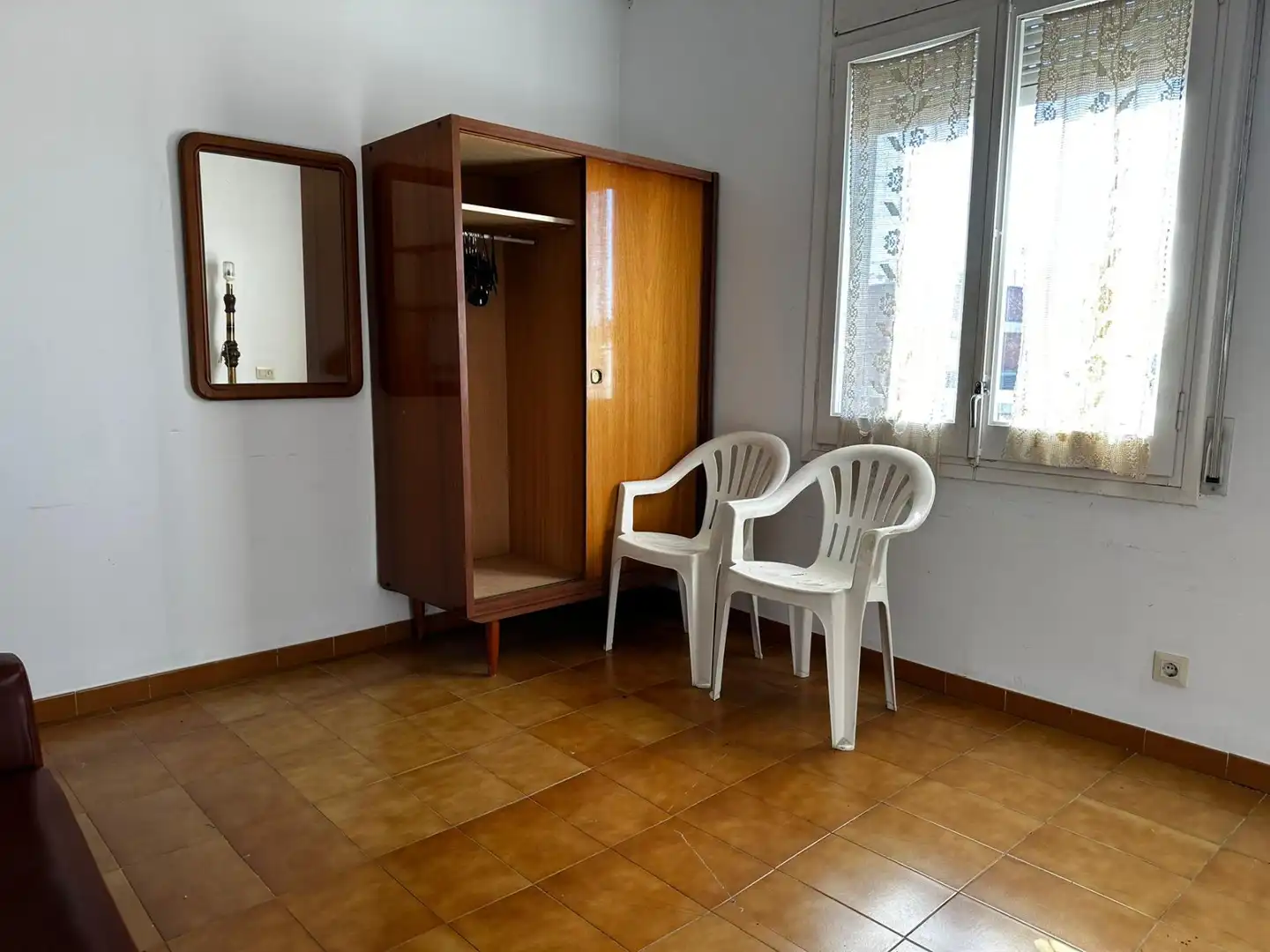 Habitación de Piso en venta en Blanes con Balcón y Alarma