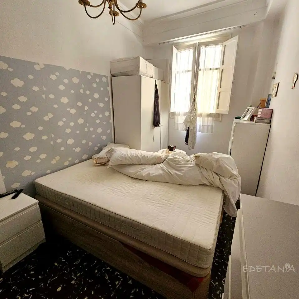 Habitación de Piso en venta en Valencia con Aire acondicionado y Balcón
