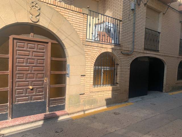 Piso en Venta en Calle la Villa, 19 en Luna