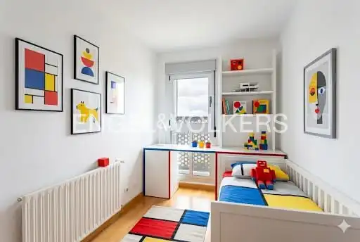 Habitación de Piso en venta en Madrid con Calefacción, Trastero y Piscina