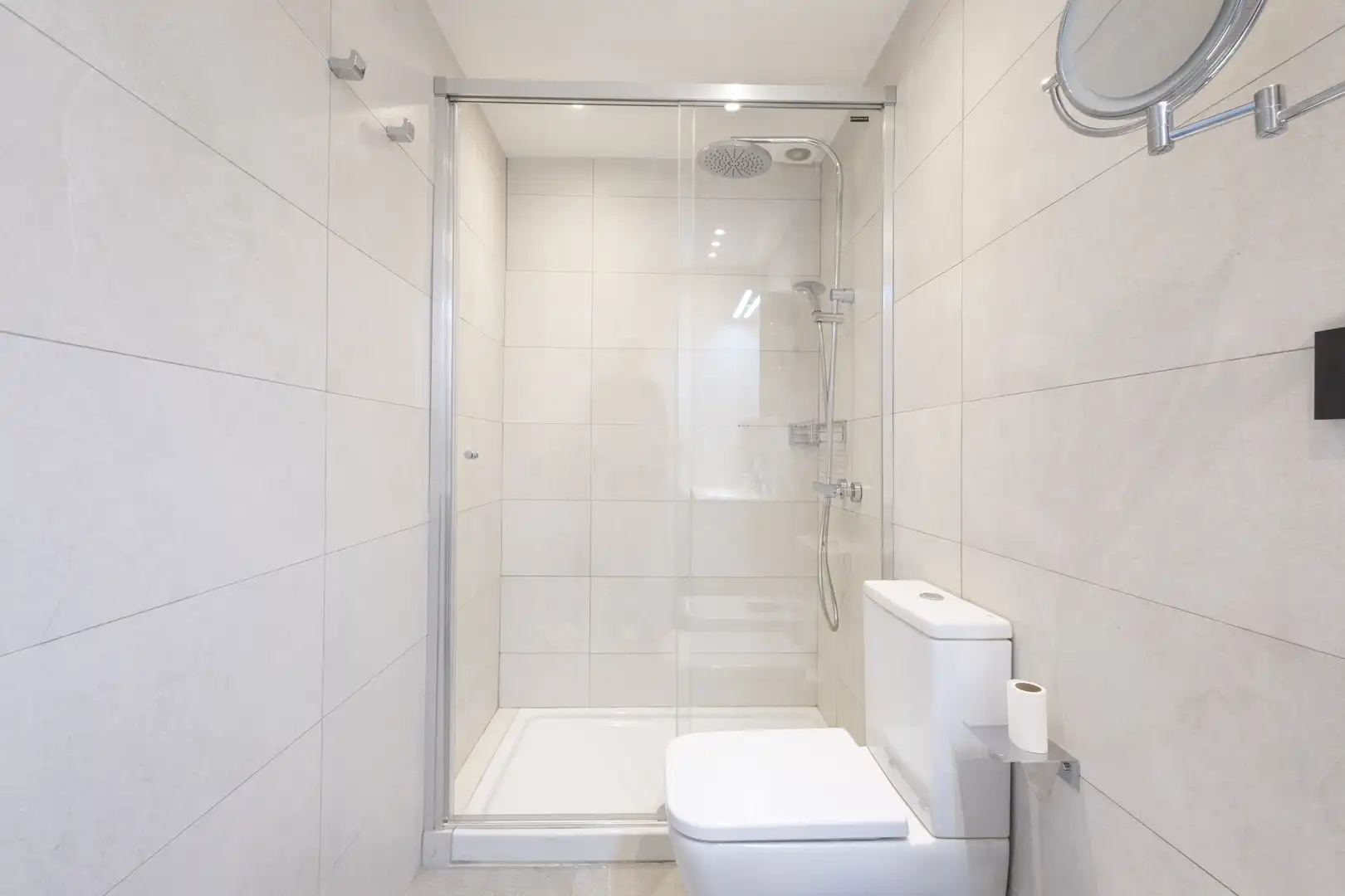 Badezimmer von Haus oder Chalet zum Verkauf in Adeje mit Klimaanlage, Privatgarten und Terrasse