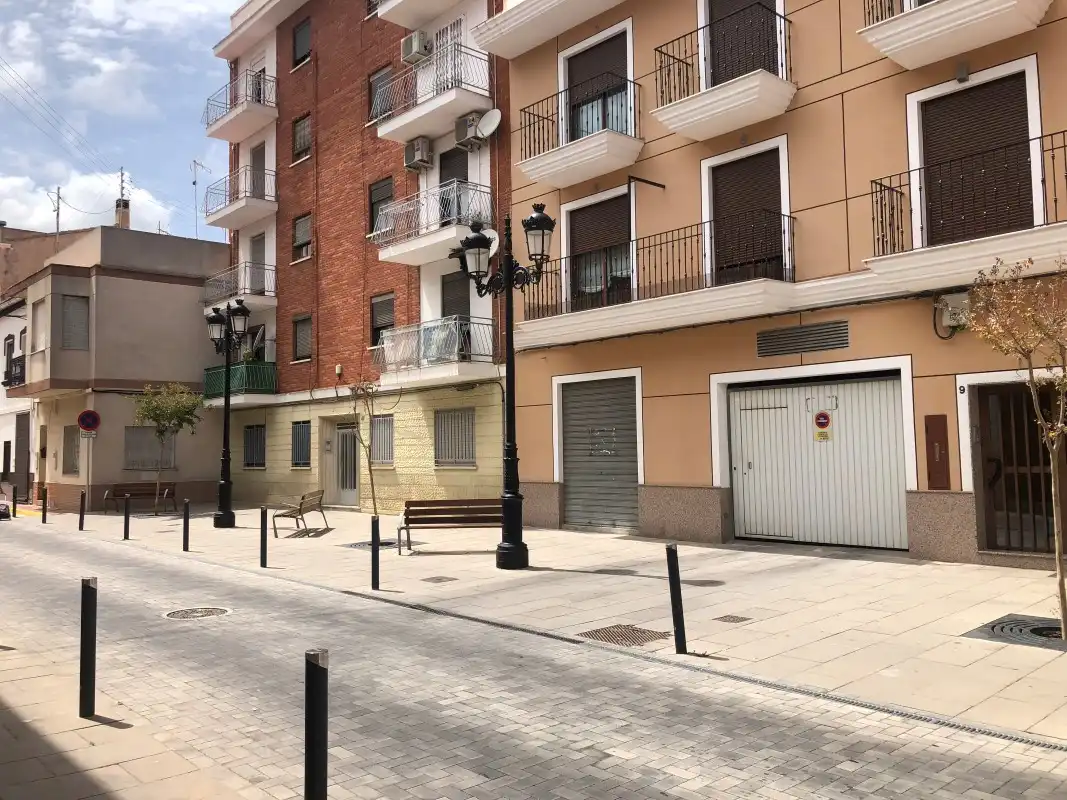 Exterior view of Commercial properties for sale in L'Alqueria de la Comtessa