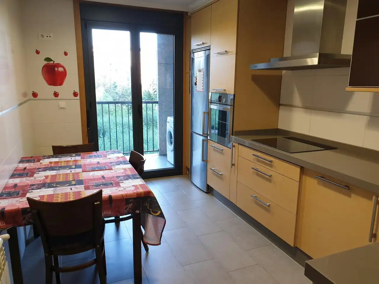 Pis de lloguer a Victoria Kent, A Ponte