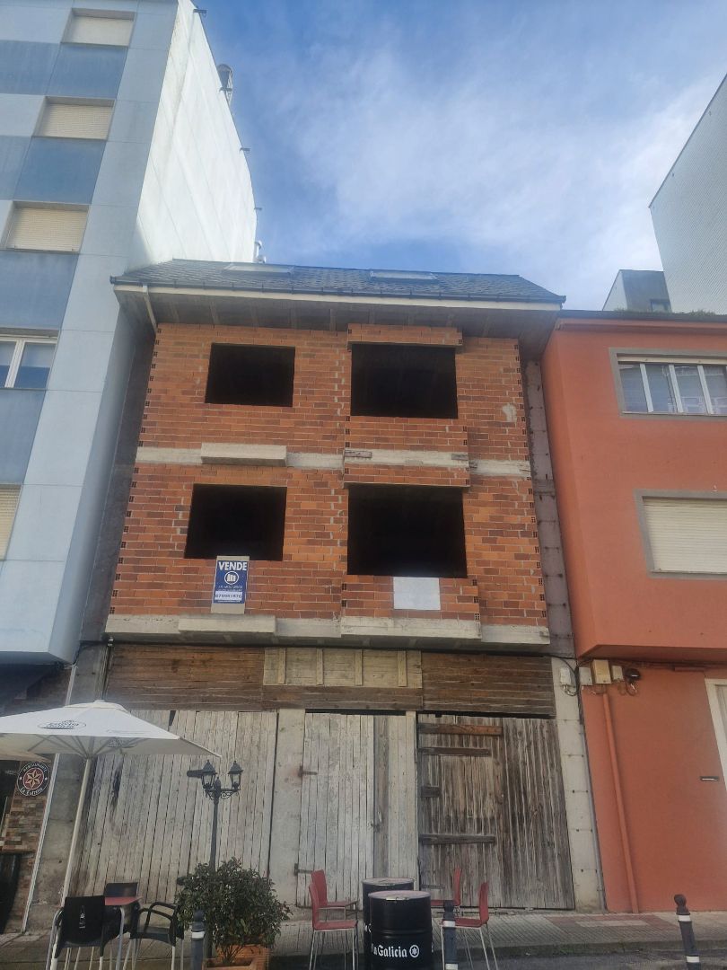 Außenansicht von Gebaude zum Verkauf in Foz