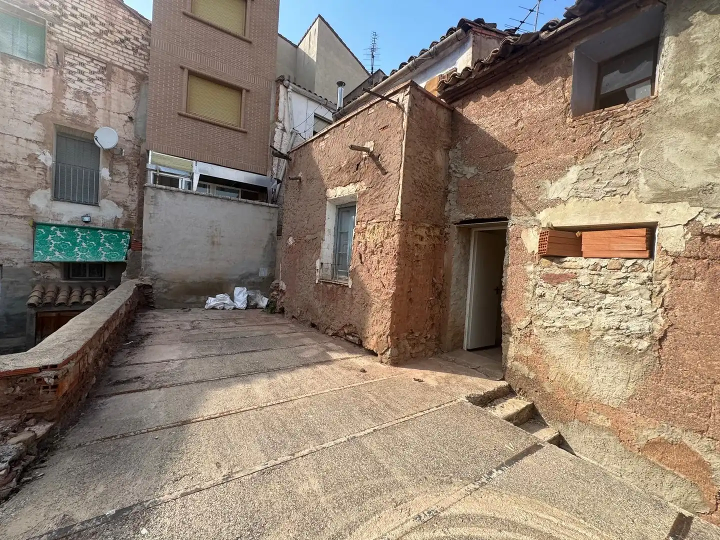 Vista exterior de Finca rústica en venta en Illueca con Terraza