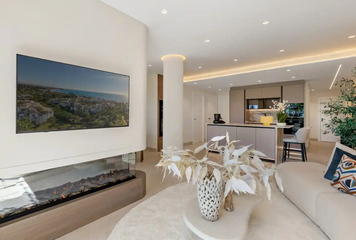Wohnzimmer von Erdgeschoss zum Verkauf in Estepona mit Klimaanlage, Heizung und Parkett