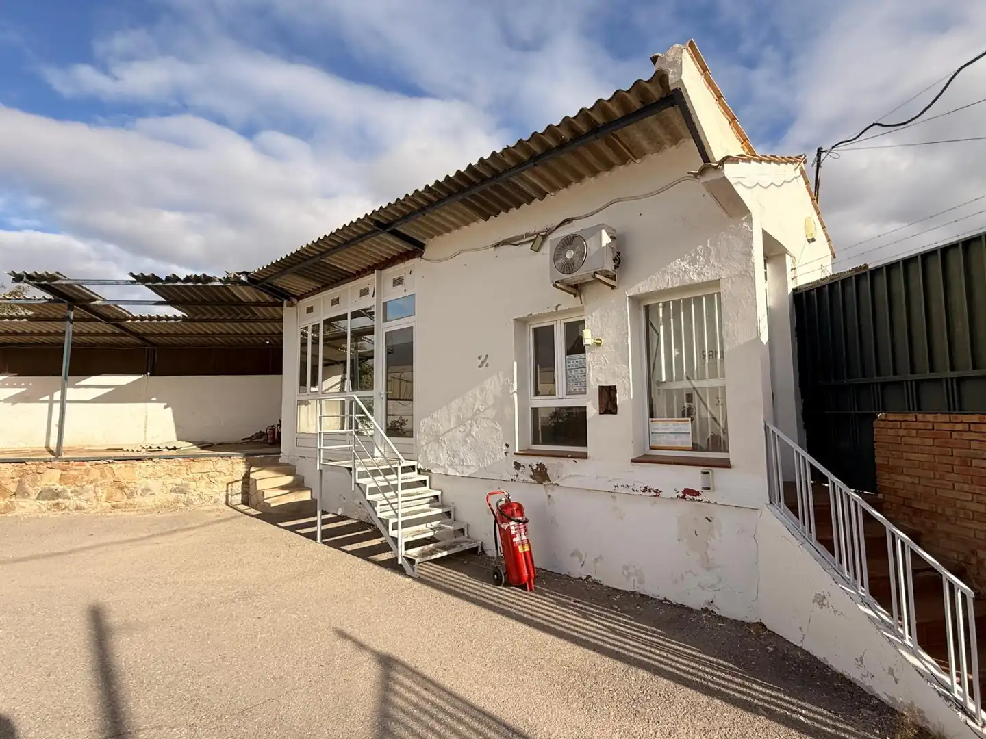 Vista exterior de Terreno industrial en venta en Jaén