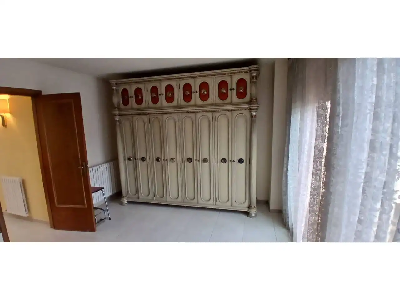 Houses for sale in Avenida Abad Marcet, Zona Esportiva