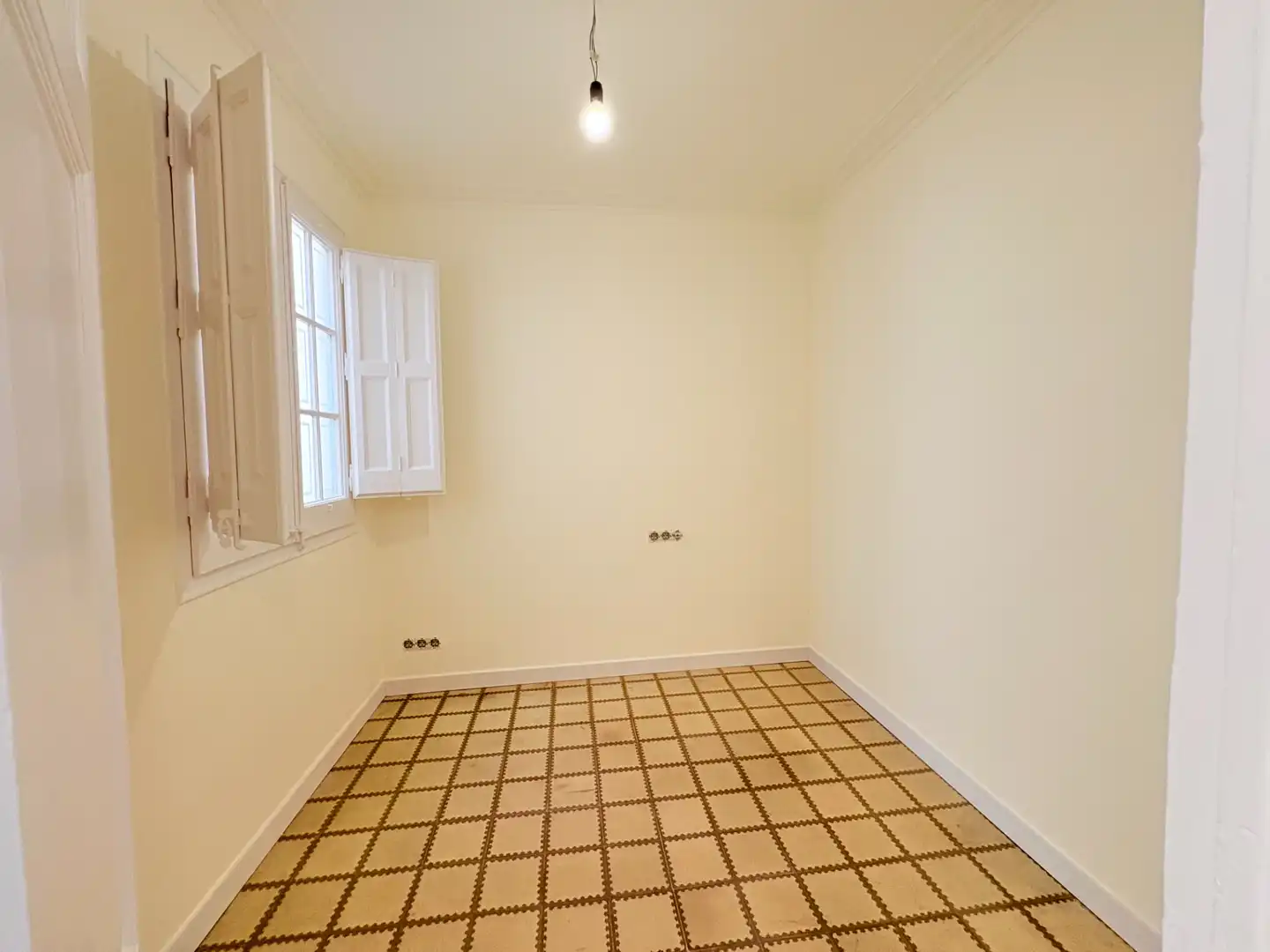 Esszimmer von Wohnung zur Miete in Barcelona mit Klimaanlage, Ofen und Mikrowelle