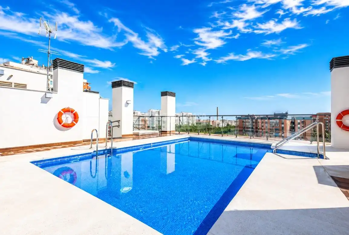 Piscina de Piso de alquiler en Málaga