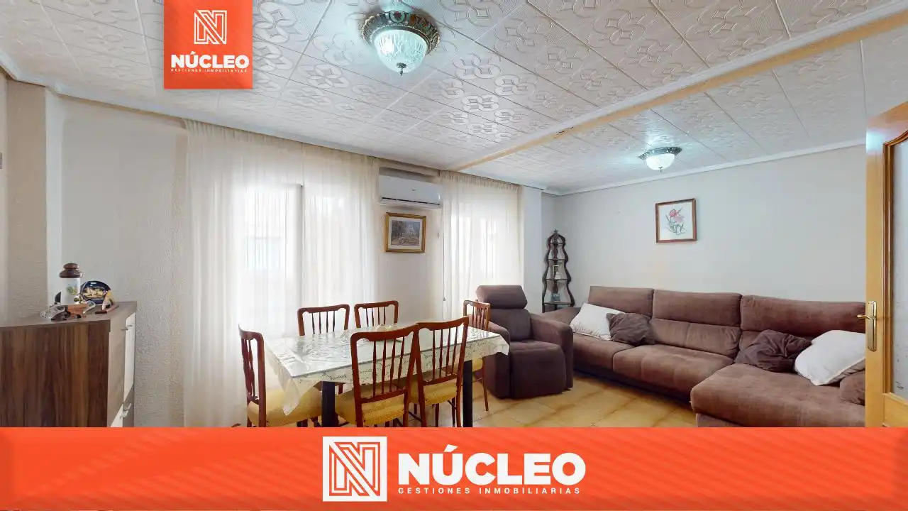 Sala d'estar de Apartament en venda en Elche / Elx amb Aire condicionat, Calefacció i Terrassa